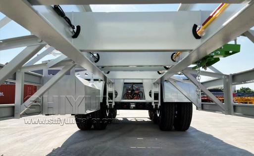 Trailer axle underside detail
