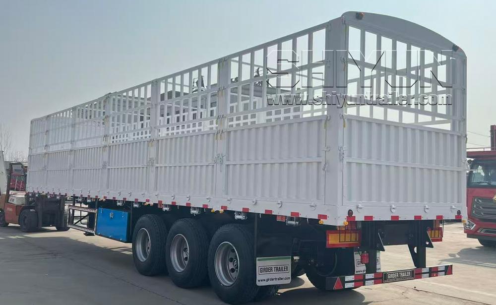 Single layer livestock trailer white with fence