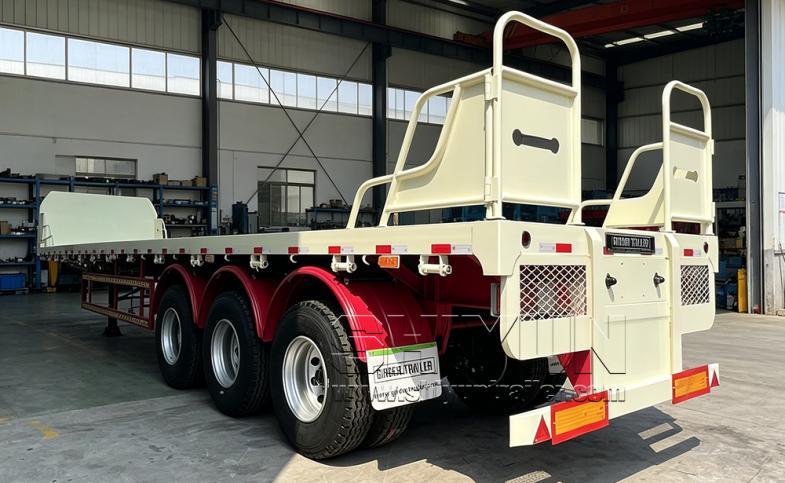 Flatbed trailer with front head board white