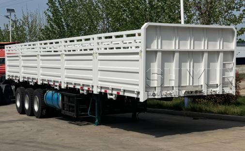 Fence semi-trailer white with stake fence